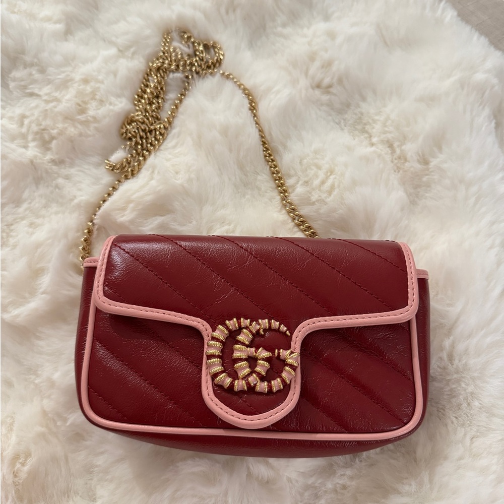 Gucci GG Marmont Flap Bag Diagonal Quilted Leather Super Mini